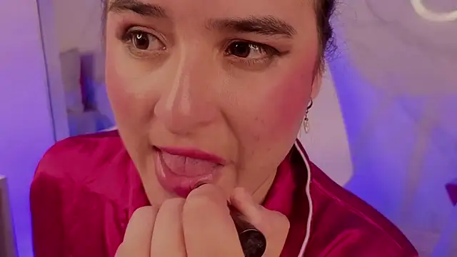 Messy Deepthroat - video by CandyQueenGold cam model