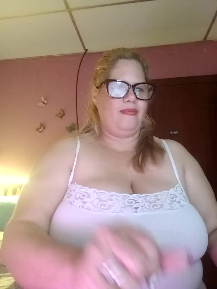 Show fuck pussy — filmik EllisW8, modela(-lki) na kamerkach