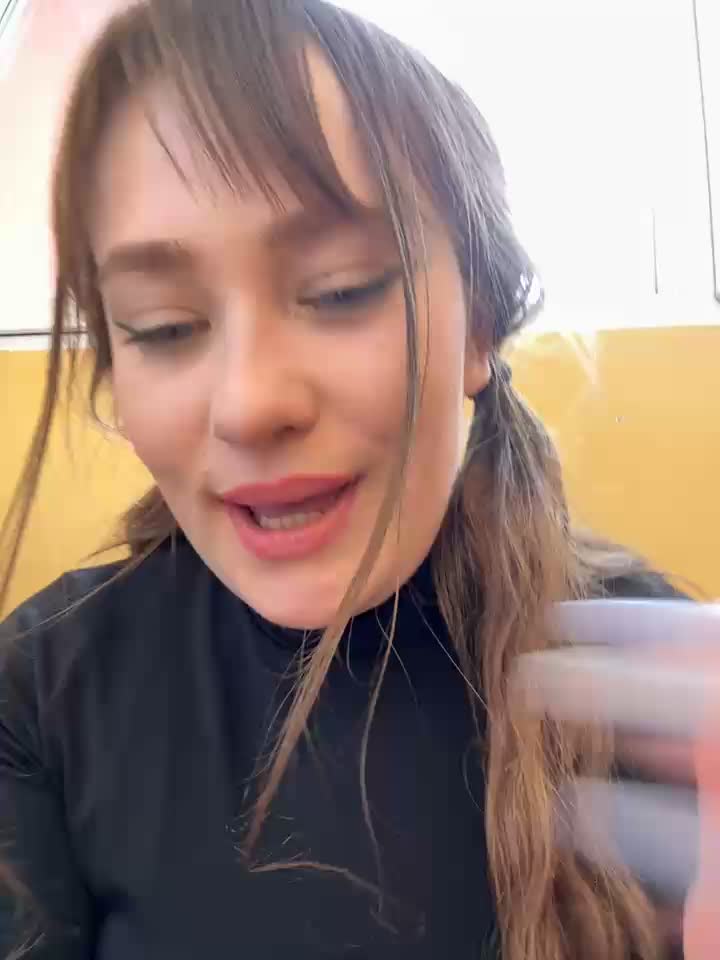 [17 Apr 13:10] Private Show - βίντεο μοντέλου BettyClaus