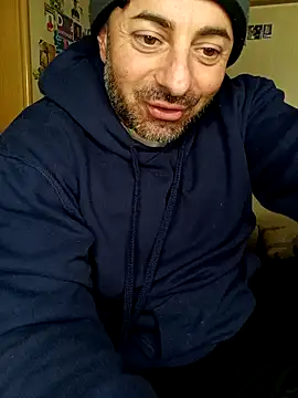 cum inside the suit😜 - video của người mẫu cam toro23xxxl