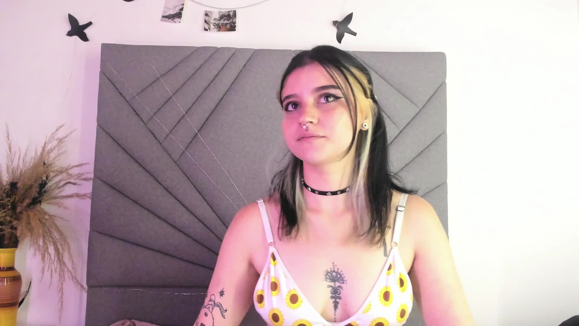 [28 Mar 20:30] Private Show - video by Liah_Jane cam model