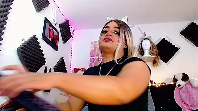 masturbacion horny - vídeo de Amber_bigcock22