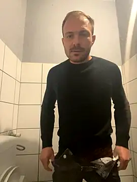 [3 Oct 17:44] Private Show - video by Adventurehotman cam model