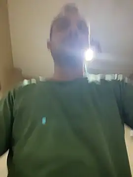[2 Apr 23:58] Private Show - video av Adventurehotman cam-modell