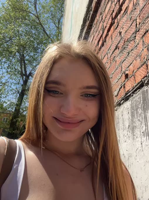 naked and masturbation outside-カメラキャストのAmmyHotの動画