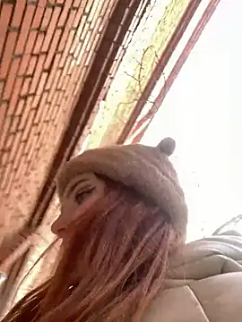 naked on the street in winter in Russia! - AmmyHot adlı kamera modelinin videosu