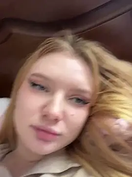 pussy in public– AmmyHot kameramodell videója