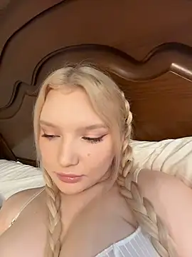 Private Show - AmmyHot adlı kamera modelinin videosu