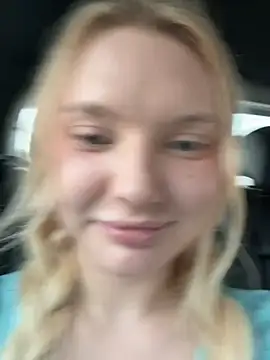 I caress my pussy in a taxi 😈🫣 - AmmyHot adlı kamera modelinin videosu