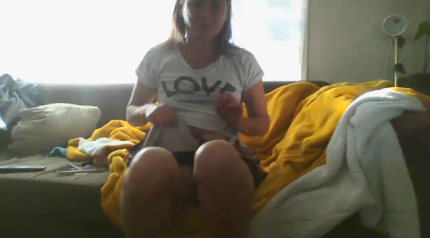 [1 Jun 15:48] Private Show - video Pussy69Kat kameramallilta