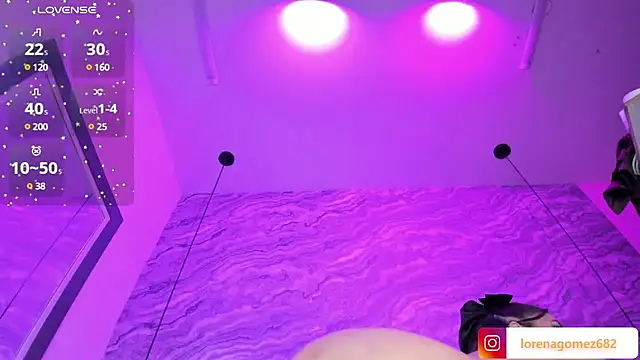 In Too Deep 💧– lorena_gomezz1 kameramodell videója