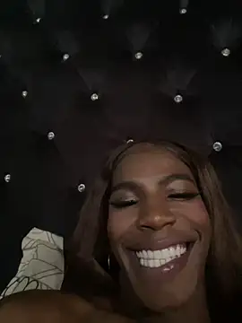 IN MY HEELS - vídeo de la modelo de cam Richchocolatesweet_