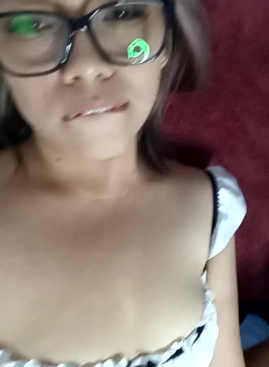 [1 Apr 01:59] Private Show - video by MerlyG cam model