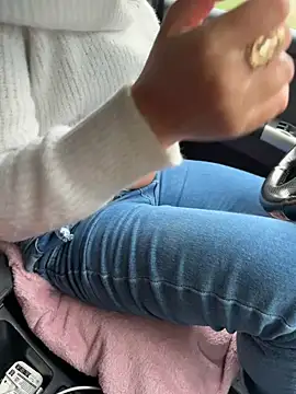 [6 May 16:30] Lick my pussy in the car - Marina- 캠 모델의 동영상