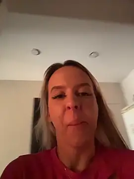 Footjob pink socks 💓💦 - βίντεο μοντέλου LikaCat