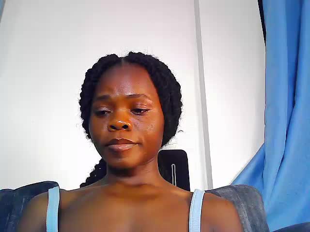 [27 Jan 22:37] Private Show - video av petiteebony_81 cam model