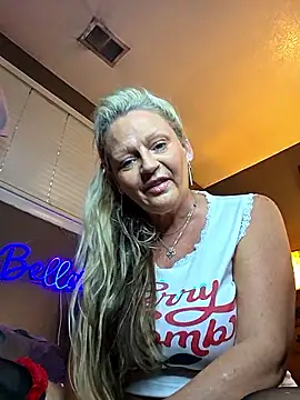 SPIT ON TITS/XTA CREAMY DILDO PLAY - video by Southern_Bella cam model