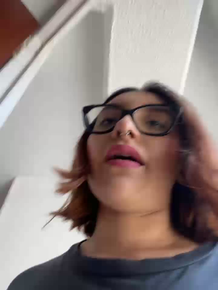 💙✨I'm wet for yo and fuck me in different positions 💙✨ - Vídeo de kaoticblue_, modelo de vídeos