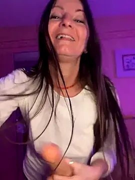 [28 Dec 23:43] Public Show - video by karrola cam model