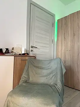 Squirt in lleggings🌈Ticket Show - video av FreiaFlower cam model