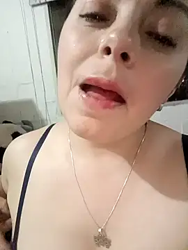 [11 May 21:42] Private Show - seherlatin 캠 모델의 동영상