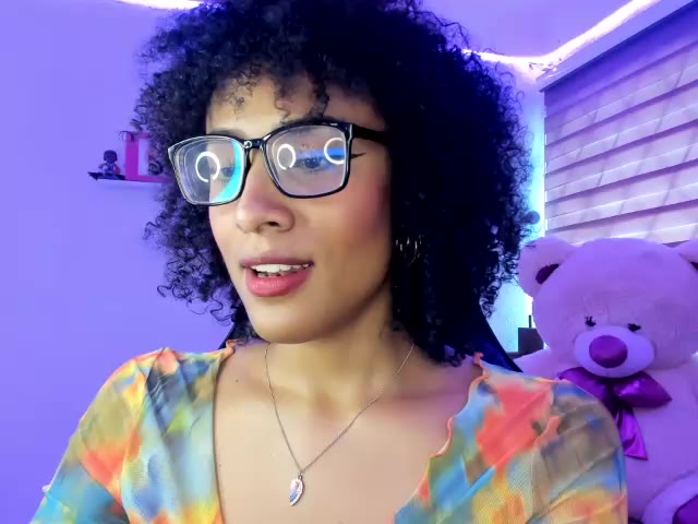 A delicious private - video by Kasandralopez cam model