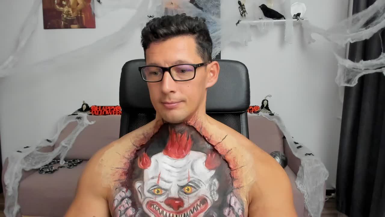 [31 Oct 01:43] Pennywise show for Halloween - vidéo du modèle de showcams BrutusK08