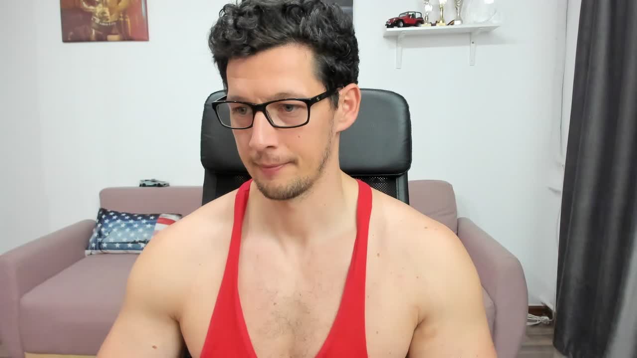 [22 May 14:09] A visit at the doctor to fix the back problems ;) - vidéo du modèle de showcams BrutusK08