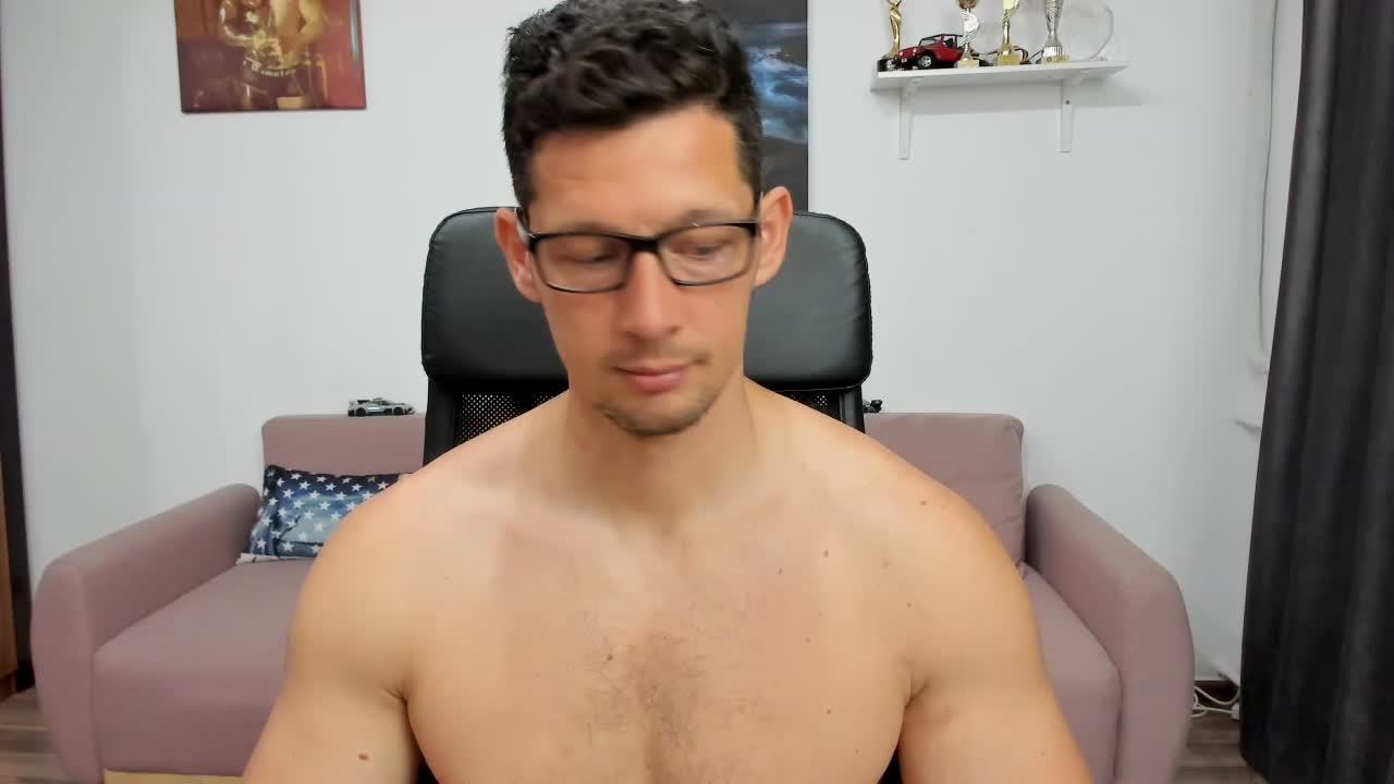 Private Show - Masturbating on the couch with oil on my pecs