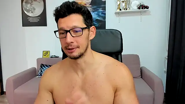 Fingering my ass－カメラキャストのBrutusK08の動画