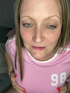 Private Show-getting knackered & fingering pussy, naughty whispering - video by HoneyBluex