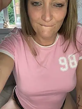 Private Show fingering soaking wet pussy, tasting them juices - Video von HoneyBluex Cam-Model