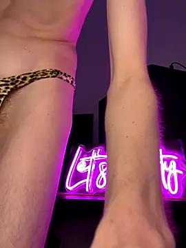 Erotischer Tanz mit Tiger String 🥵😍😈 - video by secret_dream415 cam model