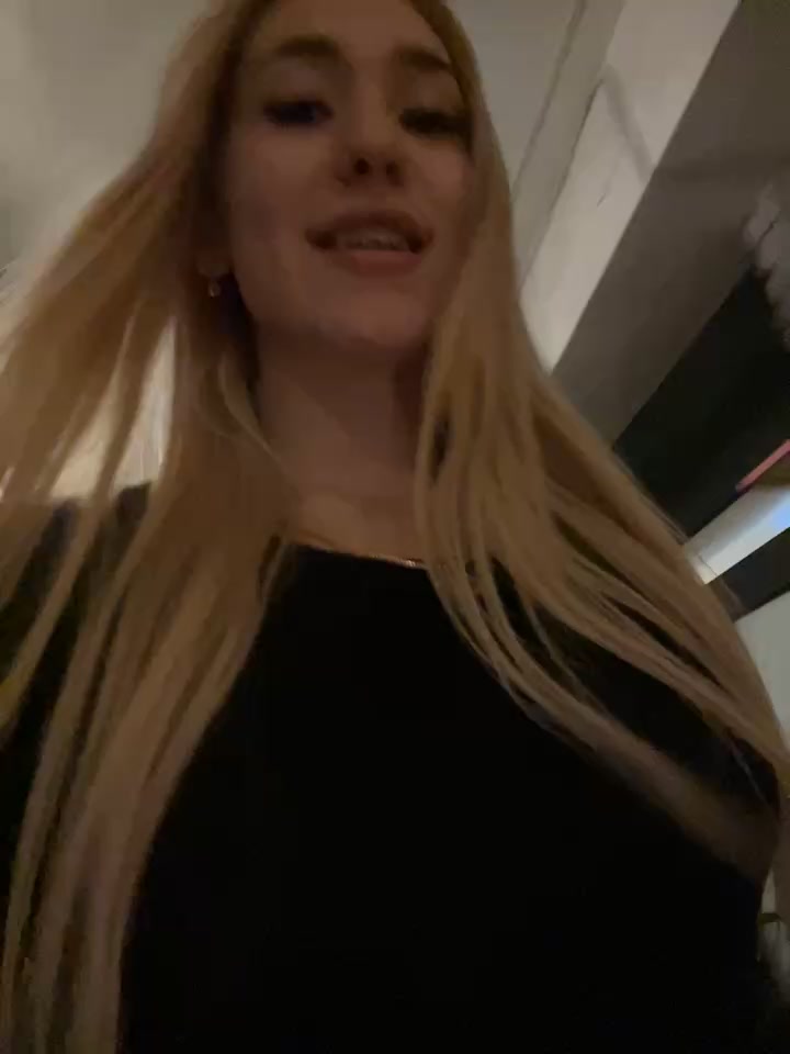 [21 Feb 22:01] Private Show - Vídeo de Best_Blondie1, modelo de vídeos