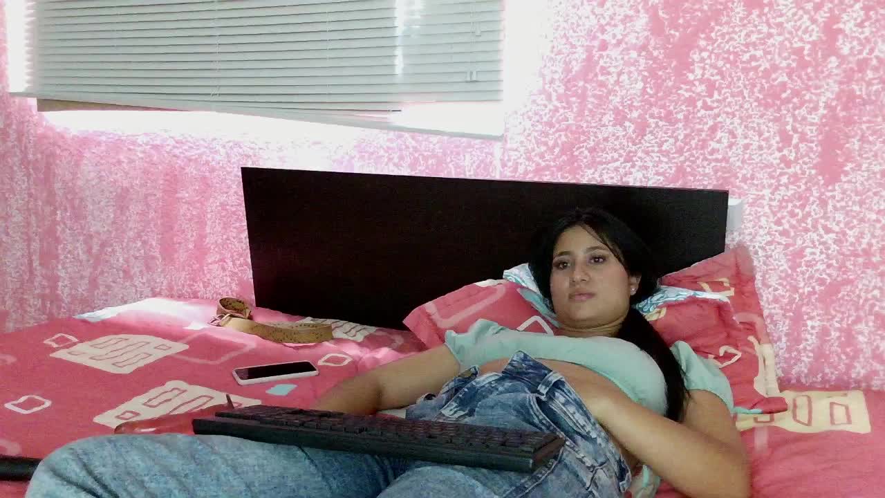 naked -cum- squirt