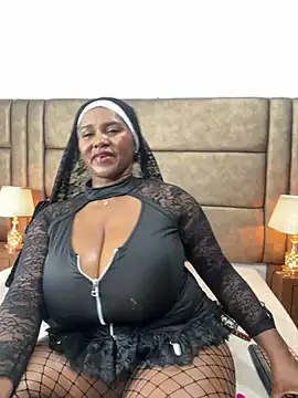 Fucking with dildo - 視頻由 AliciaMiilf 主播提供