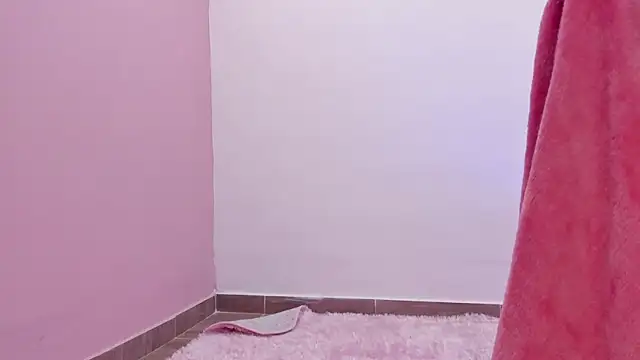 Spy  my pussy close to the cam - video by Sachi_Meow cam model