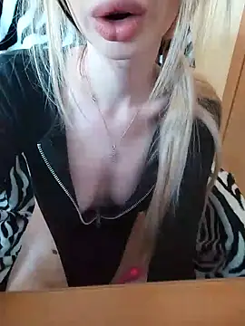 The tastiest of this platform! Right?😜 - Elza_kom主播的视频