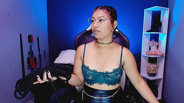 Submissive to your orders🖤😈