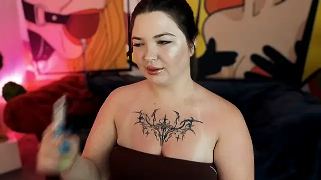 I am undressing and showing my pussy for you