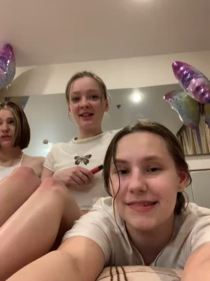 tittttsssssssssssssssss 4x - video oleh model kamera Radiants_two