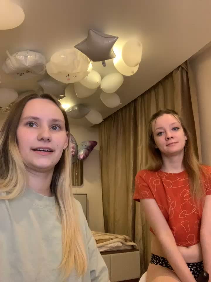 naked dance Jess+Ari - video oleh model kamera Radiants_two