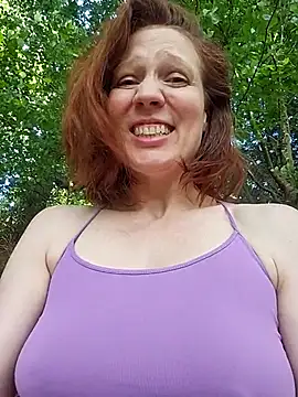 Fuck me in the park - video by Exhibitionsplit cam model