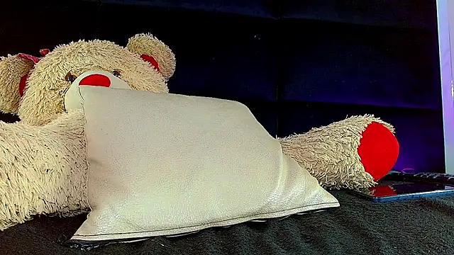 [29 Jul 18:06] Private Show - video by CoralineSweett cam model