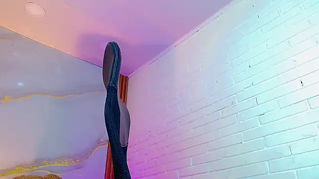 [10 Nov 17:33] Private Show - video by CoralineSweett cam model