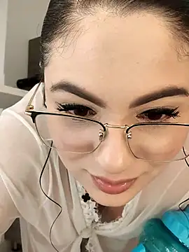 Rain - video by Lia_Hurley cam model