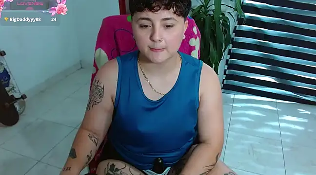 ANAL WITH A BIG BLACK TOY😈🍑 - 視頻由 isabeautyx19 主播提供