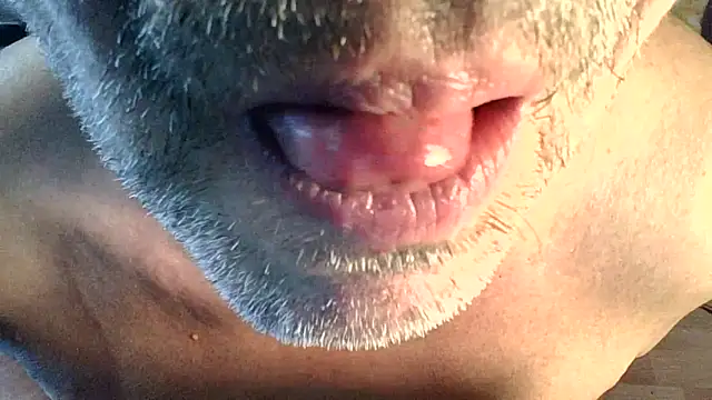 Public Show  MOUTH AND TONGUE - natotres@xh adlı kamera modelinin videosu