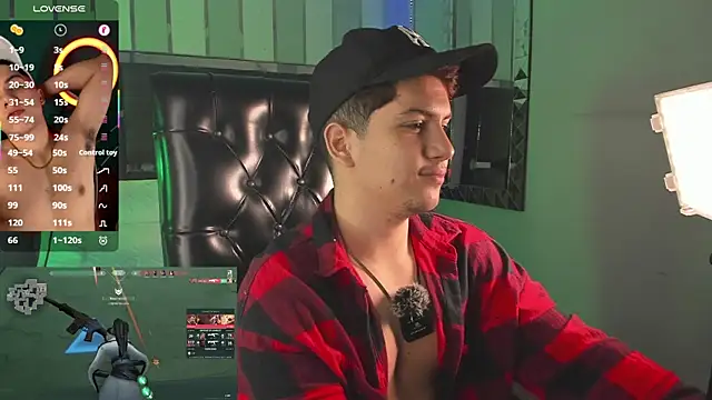 [2 Aug 11:57] Public Show - video by Brat_ cam model