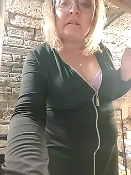 [19 Sep 22:21] Private Show - video by lady_charlyne cam model